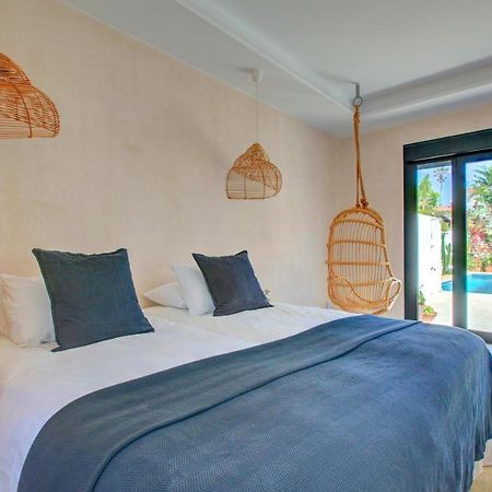 קוניל דה לה פרונטרה Villa Mas Tranquila - A Stylish Villa With Pool 150 M From The Beach מראה חיצוני תמונה